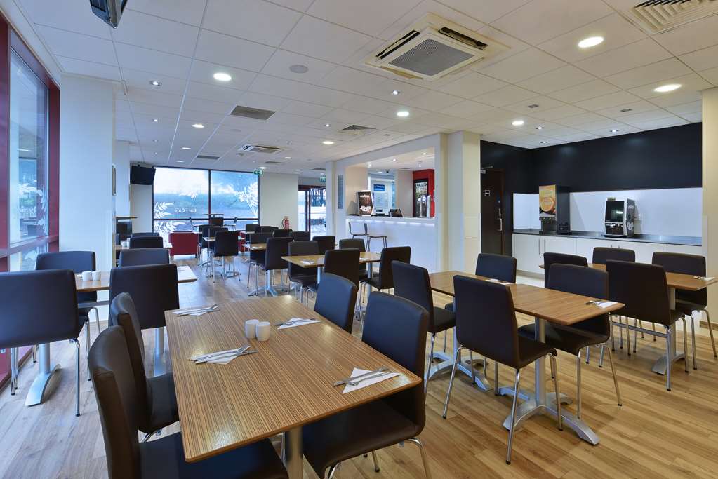 travelodge paignton seafront