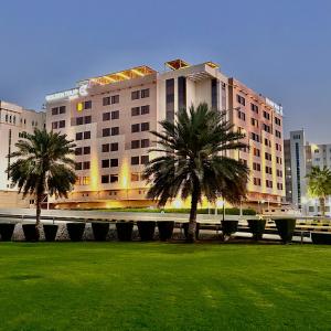 golden tulip muscat