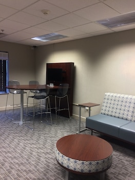 homewood suites by hilton louisville east