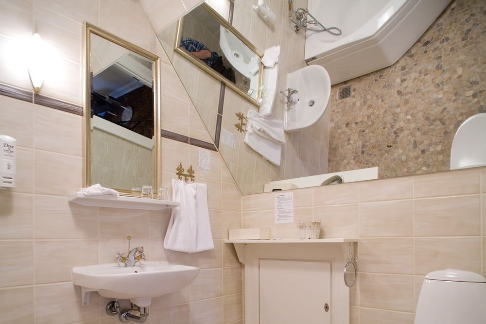 Hotel-Img