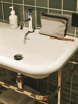 the hoxton lloyd amsterdam