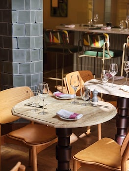 the hoxton lloyd amsterdam