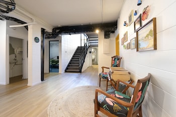 urban lounge sleepery