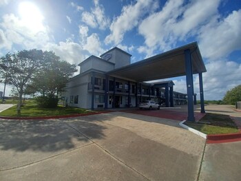 executive inn port lavaca by oyo