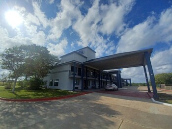 executive inn port lavaca by oyo