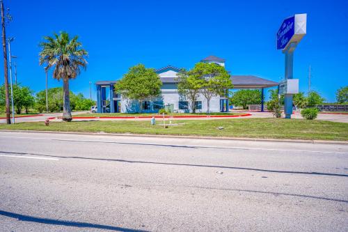 executive inn port lavaca by oyo