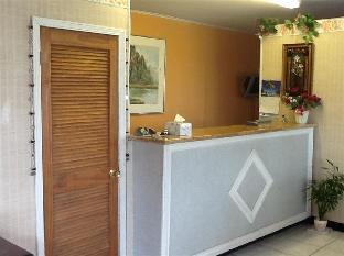 nassau holiday motel