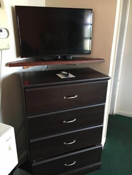 nassau holiday motel