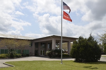 ramada by wyndham luling