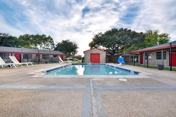 americas best value inn lockhart