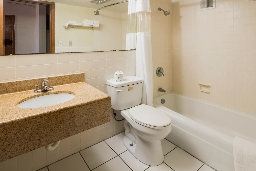 oyo hotel morton east peoria i 74