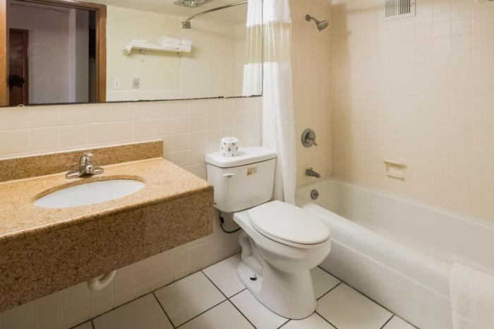 oyo hotel morton east peoria i 74