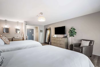 the shore club wisconsin ascend hotel collection