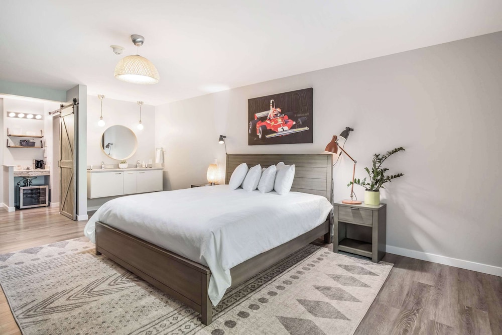 the shore club wisconsin ascend hotel collection