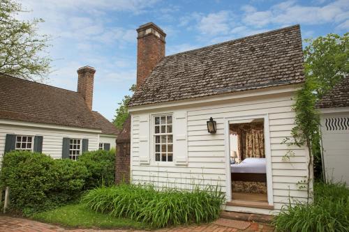 colonial houses an official colonial williamsburg hotel