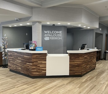 Hampton Inn Pullman,,2.5 star