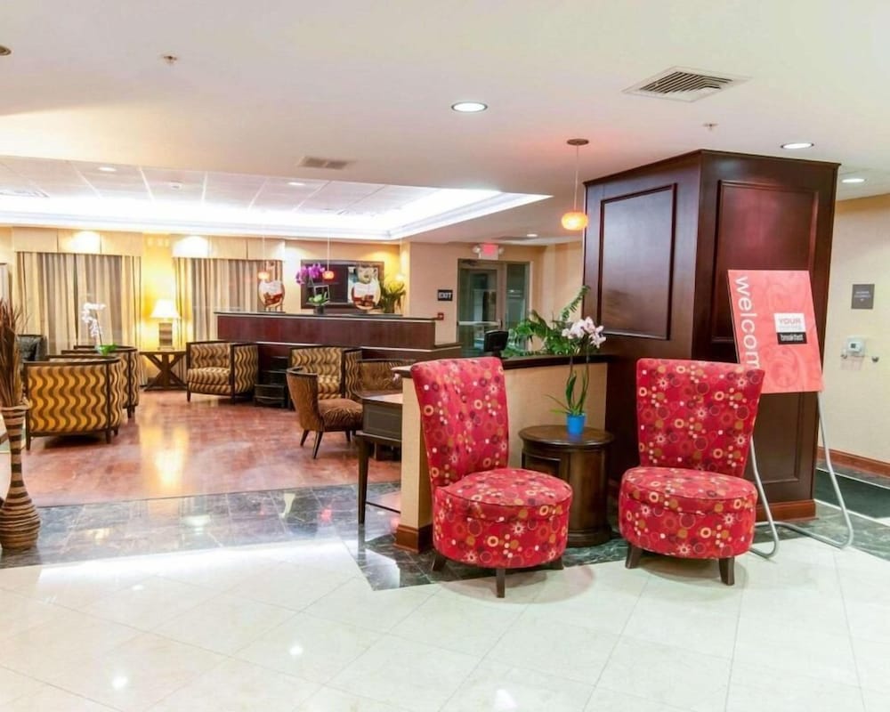 Spark By Hilton Exton,,3 star