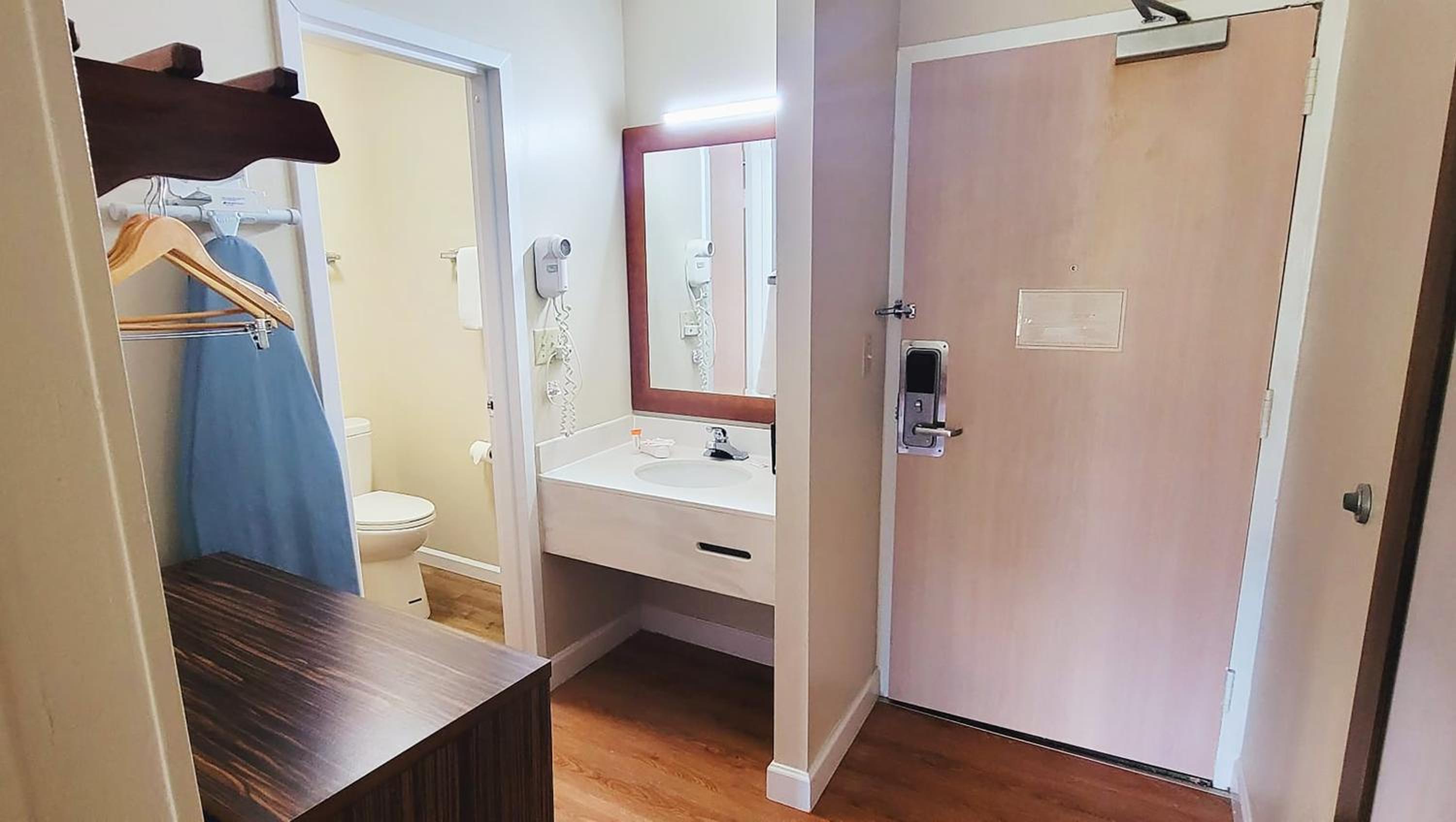 studios and suites 4 less charlotte