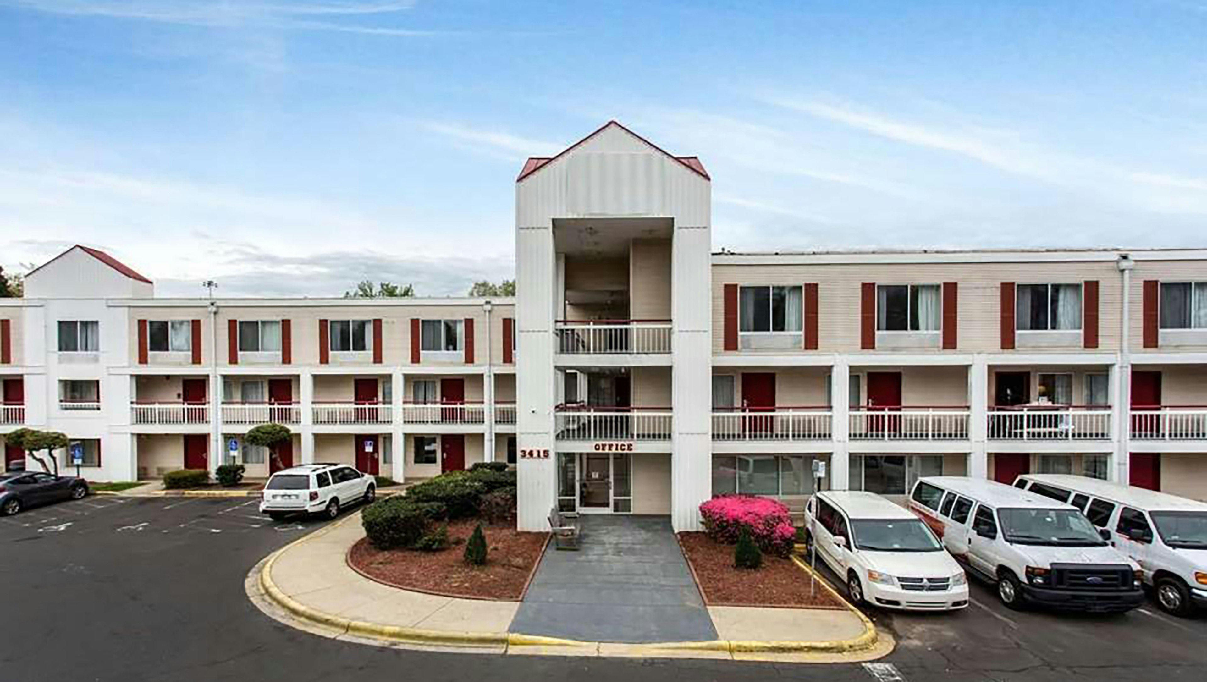 studios and suites 4 less charlotte