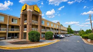 studios and suites 4 less charlotte