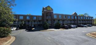 studios and suites 4 less charlotte