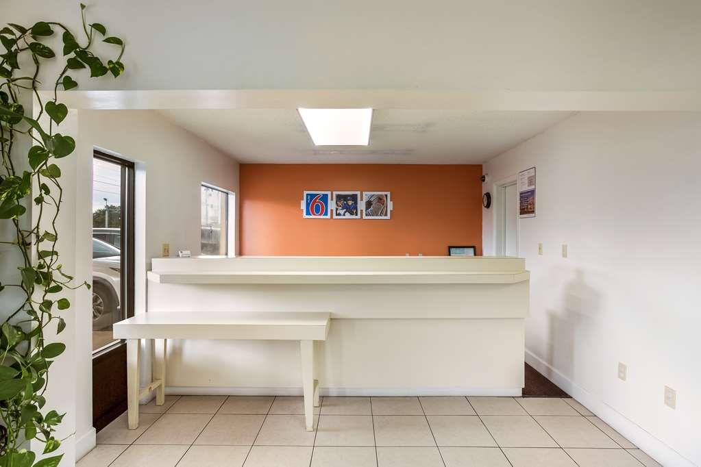 motel 6 macclenny fl