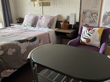 midtown inn and suites