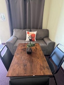 midtown inn and suites