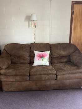 midtown inn and suites