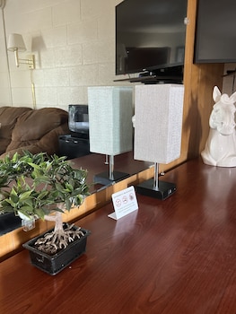 midtown inn and suites