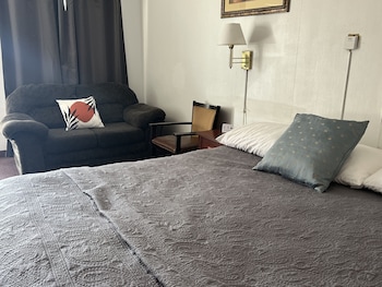 midtown inn and suites