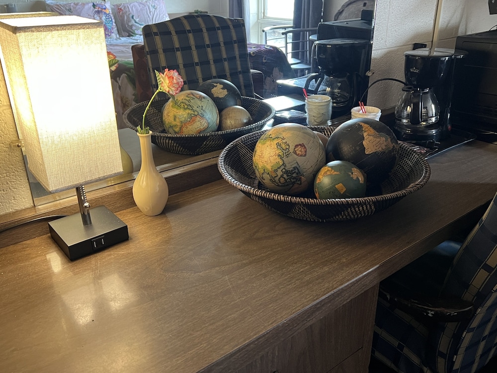 midtown inn and suites