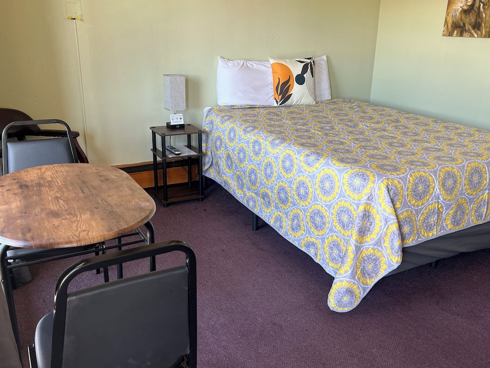 midtown inn and suites