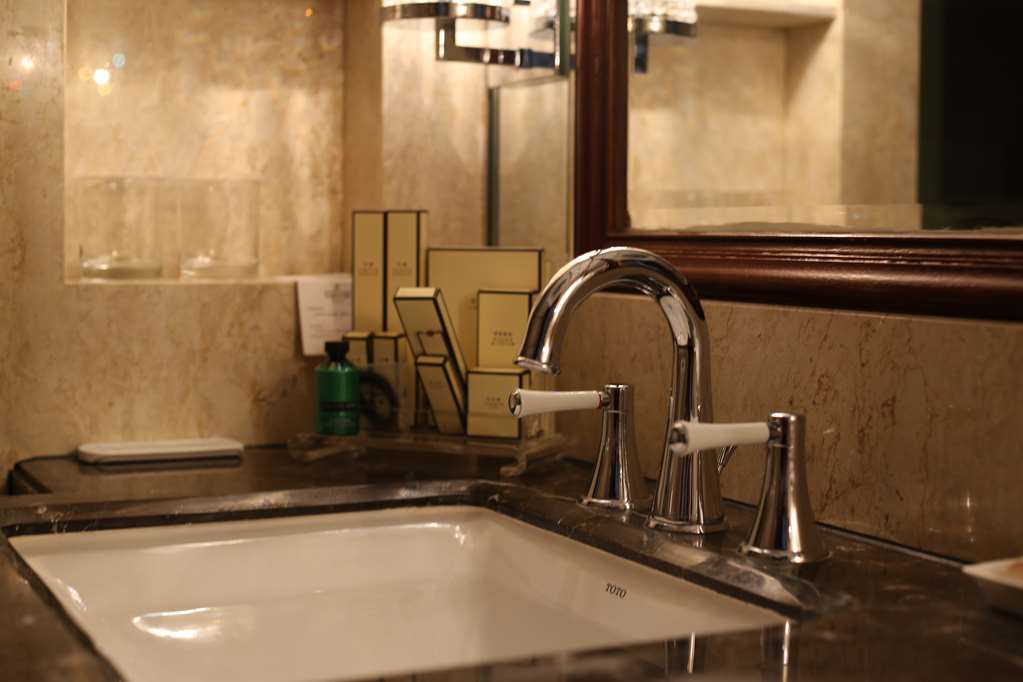 shangri la manzhouli