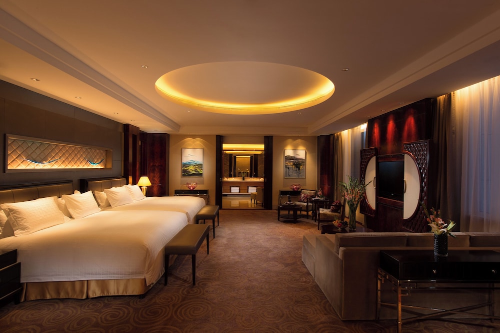 doubletree by hilton hotel qinghai golmud