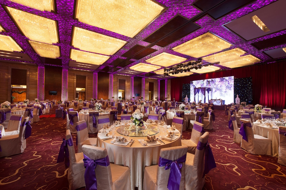 doubletree by hilton hotel qinghai golmud