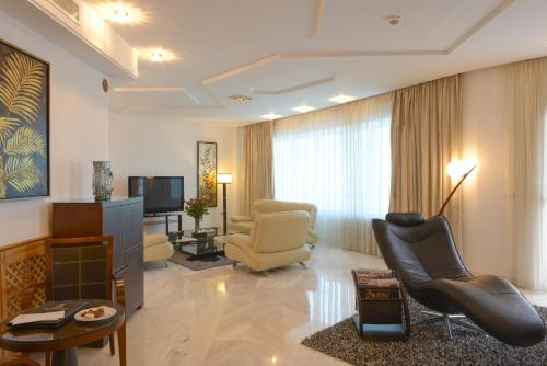the penthouse suites hotel
