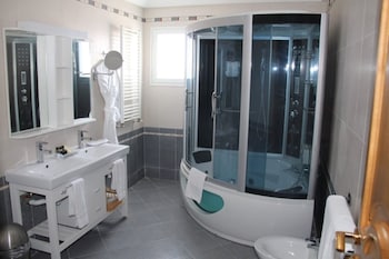 the penthouse suites hotel
