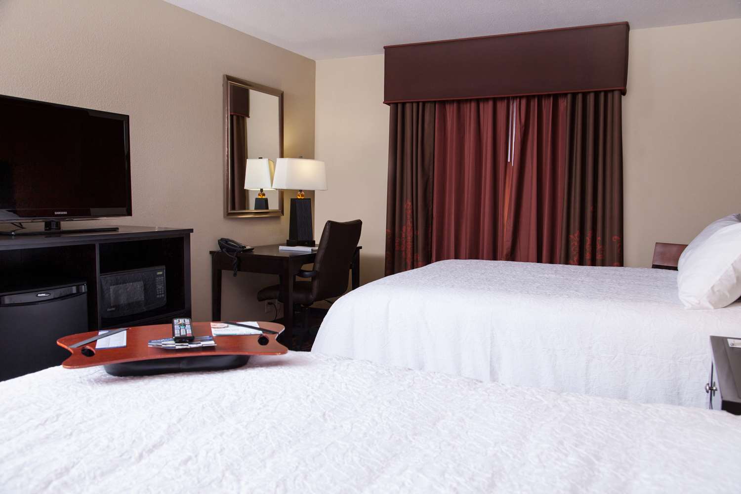 hampton inn and suites dickinson