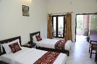 Hotel Karan Villas,,3 star