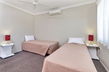 coachmans inn warwick