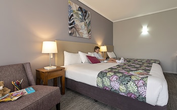 coachmans inn warwick