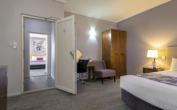 coachmans inn warwick