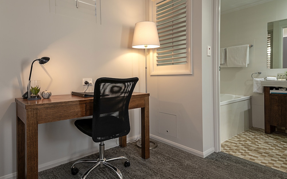 coachmans inn warwick