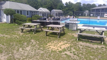 village green motel