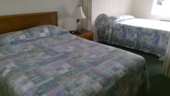 village green motel
