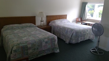 village green motel