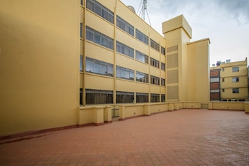 Holiday Express Hotel,Near Gaddafi National Mosque,3 star