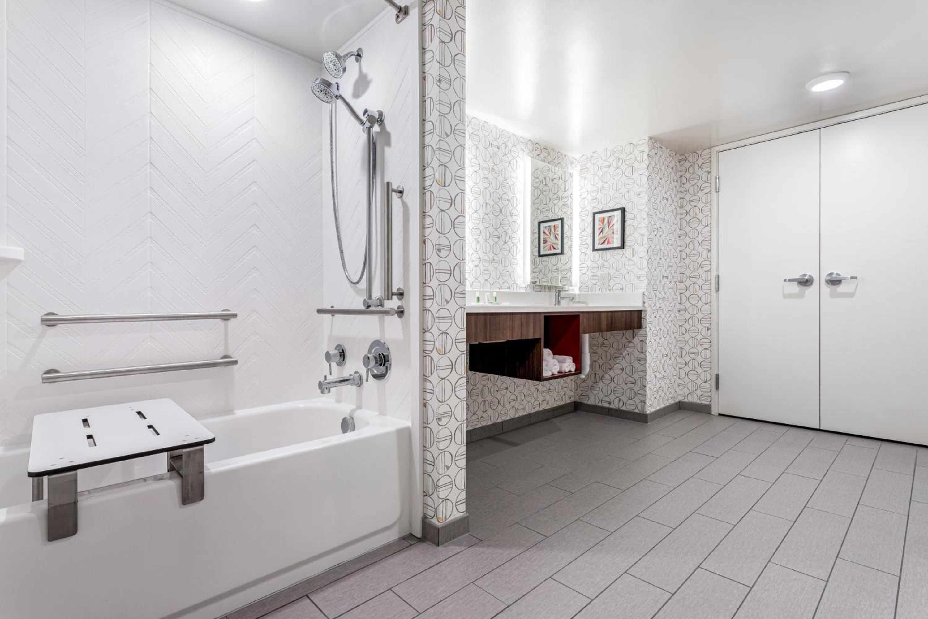 holiday inn columbus by ihg
