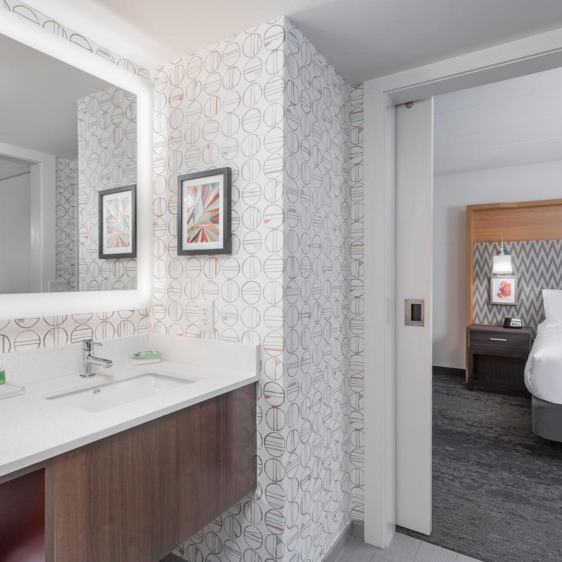 holiday inn columbus by ihg